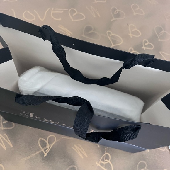 Handcrafted Genuine Crocodile leather purse shoulder bag / handbag - Picture 13 of 15